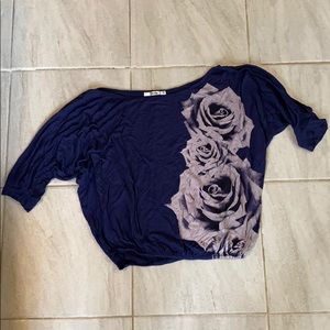 Small papaya peek-a-boo arms top